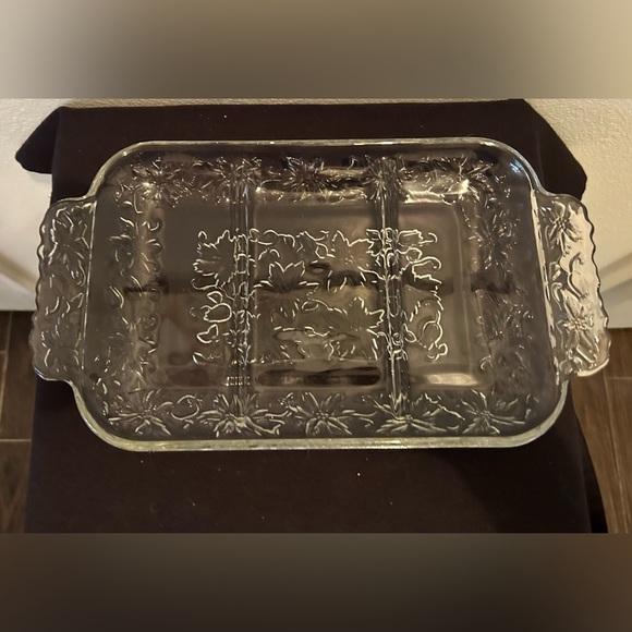 Princess House “Fantasia” Crystal Poinsettia divided serving platter. 7”x12.5” - Picture 1 of 11